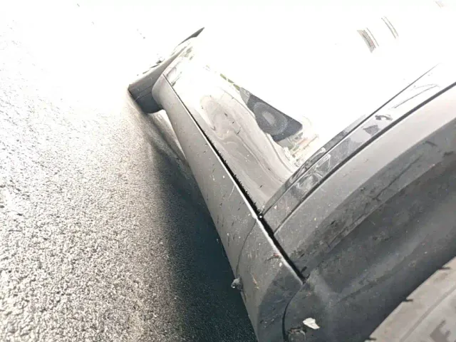 Tesla Model Y — Фото автомобиля 20