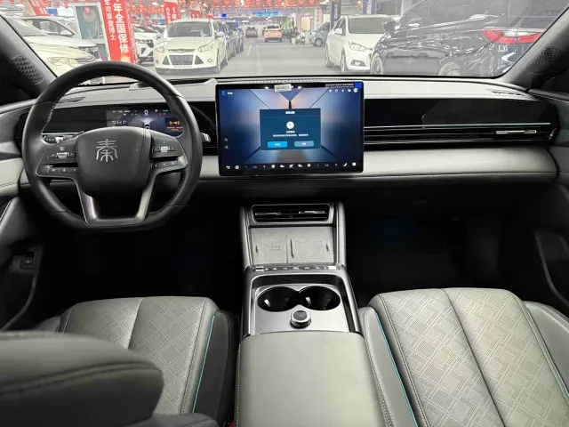 BYD Qin L — Фото автомобиля 7