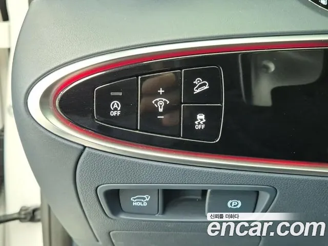Genesis GV70 — Фото автомобиля 17