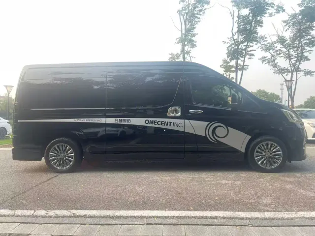 Toyota HIACE — Фото автомобиля 7