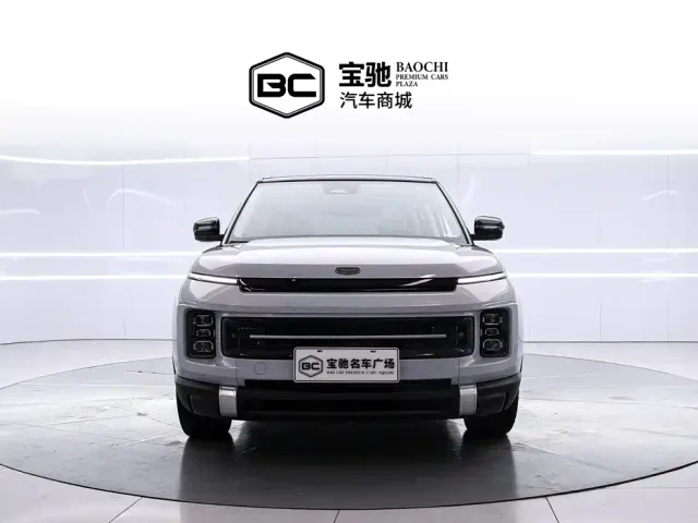 Geely ICON — Фото автомобиля 2