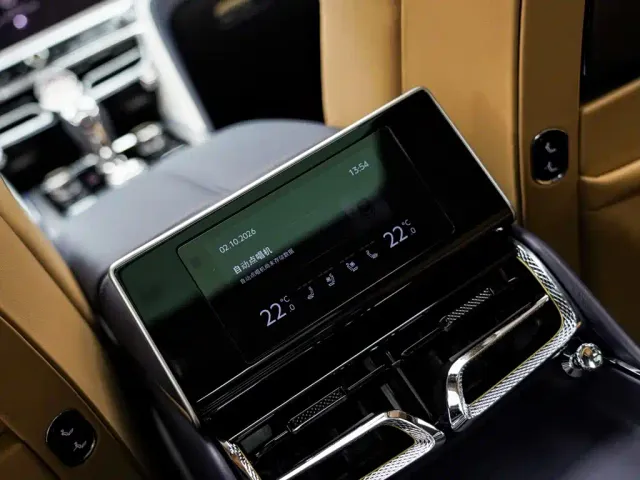 Bentley Flying Spur — Фото автомобиля 15