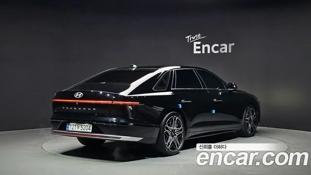 Hyundai Grandeur Grandeur (GN7) 3.5 Бензин 4WD — Фото автомобиля 2
