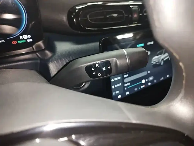 Leapmotor T03 — Фото автомобиля 18