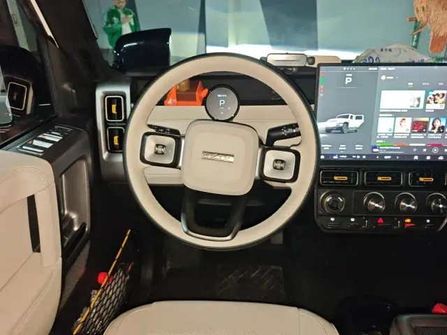 iCAR V23 — Фото автомобиля 6
