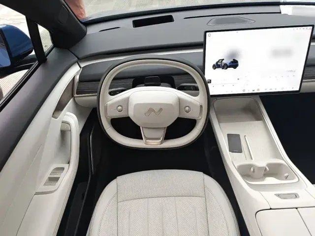 Onvo L60 — Фото автомобиля 10
