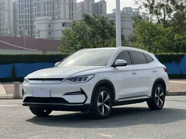 Фотография автомобиля — BYD Song PLUS