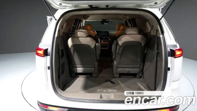 Kia Canival Carnival 4 поколение Дизель 9 мест Prestige — Фото автомобиля 20