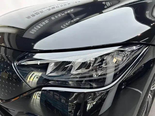 Mercedes-Benz EQE — Фото автомобиля 18