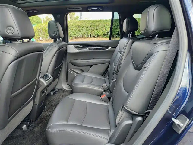 Cadillac XT6 — Фото автомобиля 8