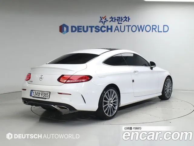 Mercedes-Benz C-Class — Фото автомобиля 2