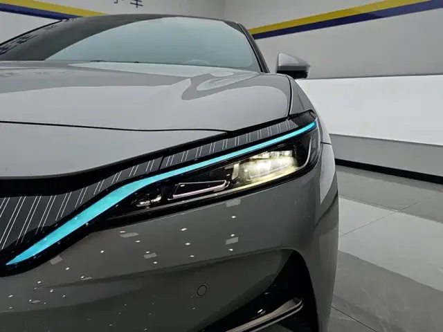 BYD Song L EV — Фото автомобиля 5