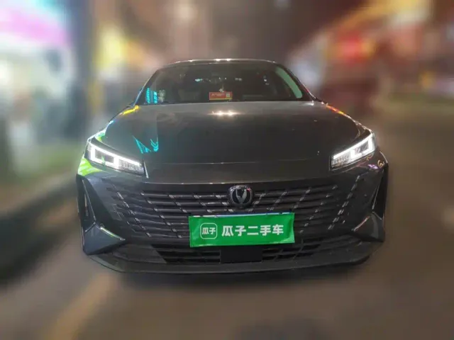 Changan Eado — Фото автомобиля 2
