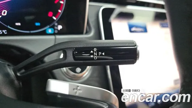 Mercedes-Benz E-Class — Фото автомобиля 12