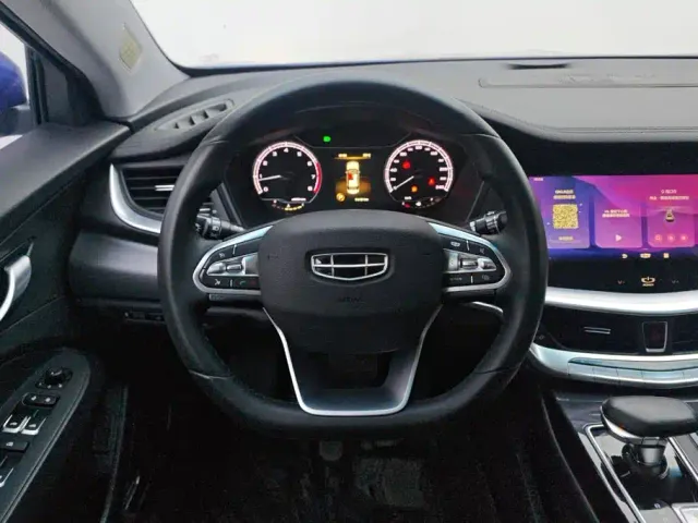 Geely Borui — Фото автомобиля 15