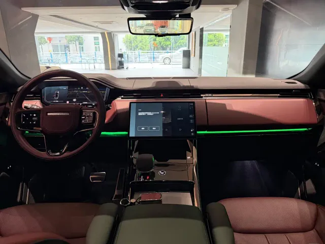 Land Rover Range Rover Sport — Фото автомобиля 10