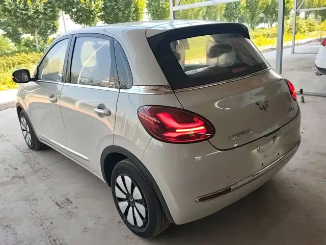 Wuling Bingo — Фото автомобиля 4