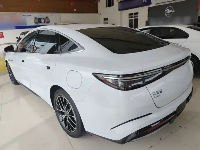 BYD Seal — Фото автомобиля 4