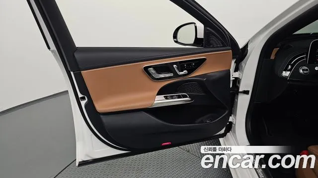 Mercedes-Benz E-Class W214 — Фото автомобиля 13