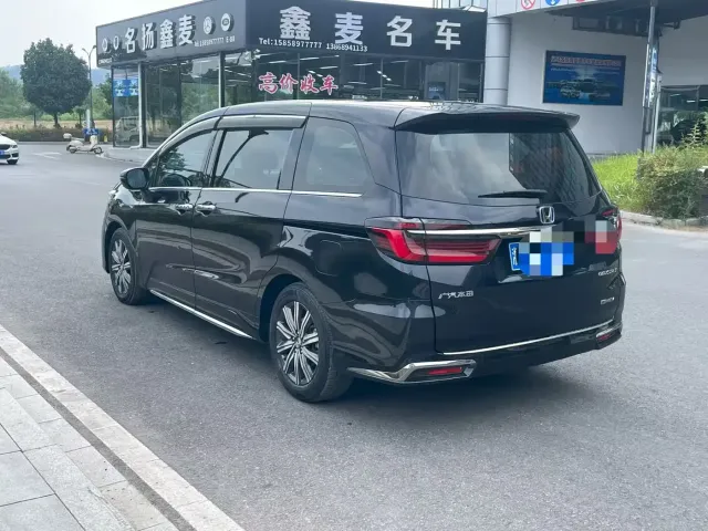 Honda Odyssey — Фото автомобиля 5