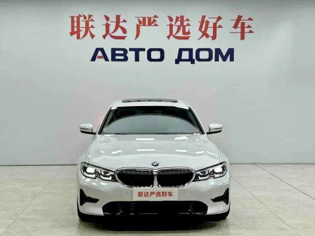 BMW 3 Series — Фото автомобиля 2
