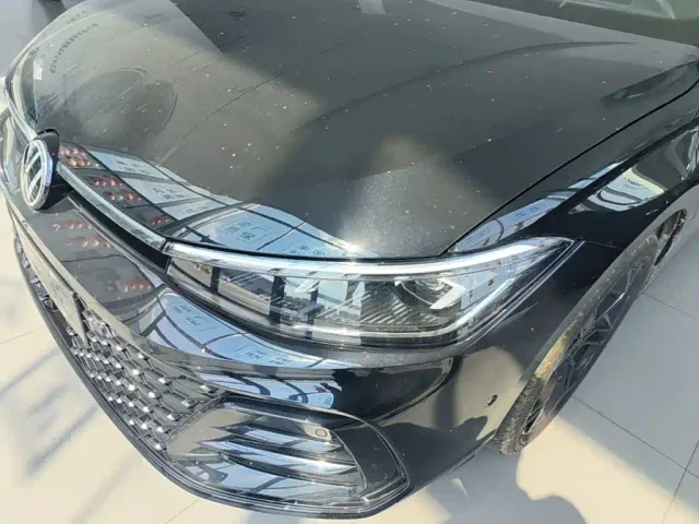 Volkswagen Passat — Фото автомобиля 23