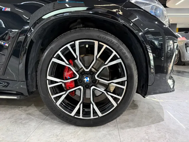 BMW X5 — Фото автомобиля 14