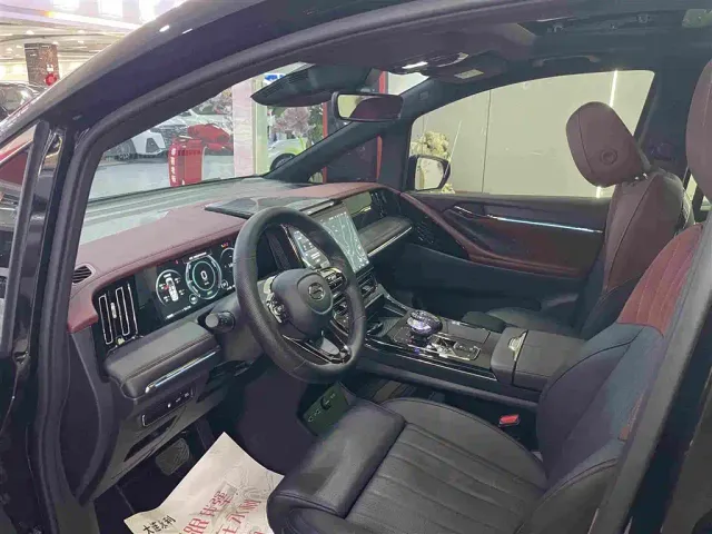 GAC Trumpchi M8 — Фото автомобиля 6