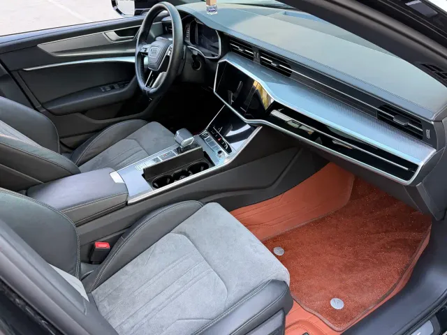 Audi A6L — Фото автомобиля 12