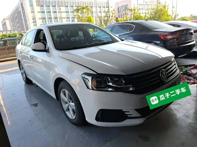 Volkswagen Lavida — Фото автомобиля 23