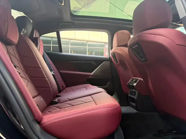 BMW 5 Series — Фото автомобиля 6