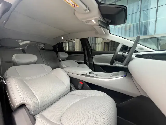 Xpeng MONA M03 — Фото автомобиля 14