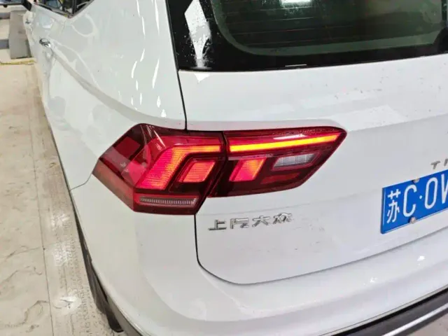 Volkswagen Tiguan L — Фото автомобиля 8