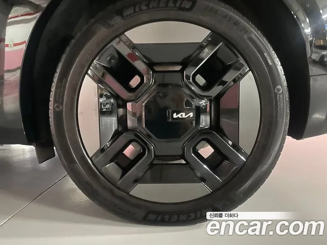 Kia EV9 — Фото автомобиля 20
