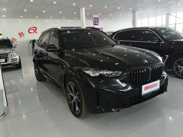 BMW X5 — Фото автомобиля 3