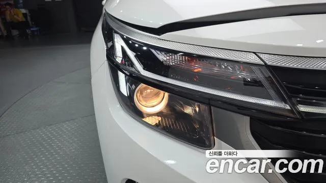 Kia Seltos Бензин 1.6 турбо 2WD — Фото автомобиля 17