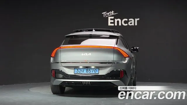 Kia EV6 — Фото автомобиля 4