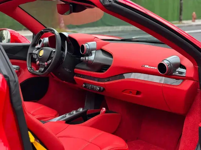 Ferrari F8 — Фото автомобиля 5