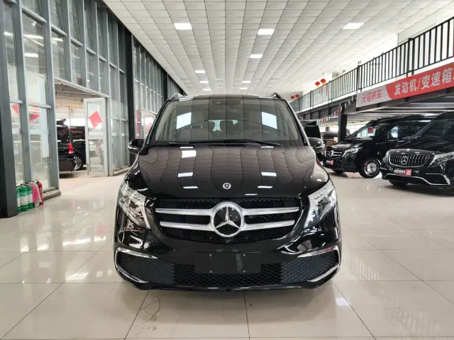 Mercedes-Benz V-Class — Фото автомобиля 2
