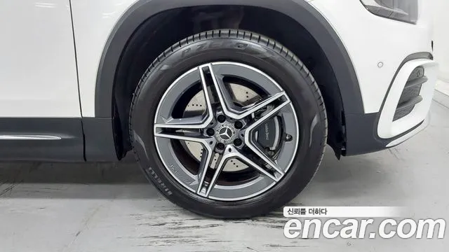Mercedes-Benz GLB-Class — Фото автомобиля 5