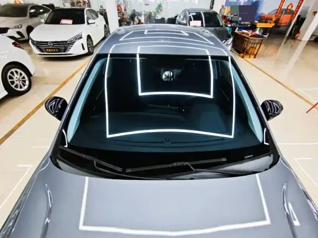 Roewe i5 — Фото автомобиля 7