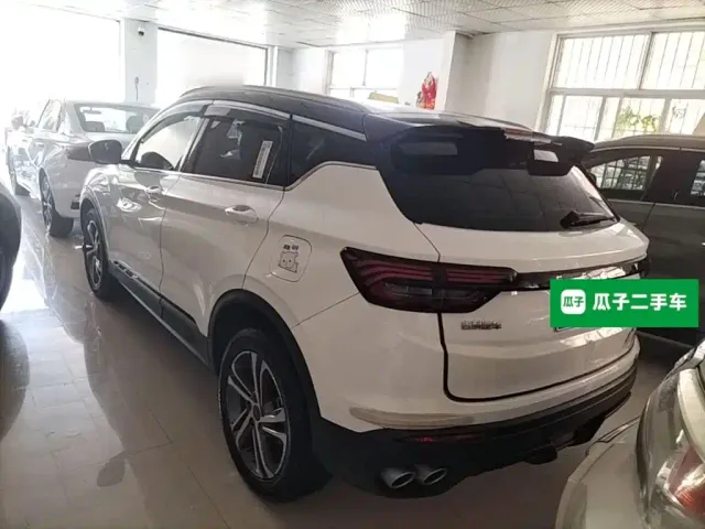 Geely Binyue — Фото автомобиля 4