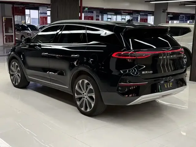 Denza Denza N8 2023 Model AWD Super Hybrid Flagship 7-Seater — Фото автомобиля 9