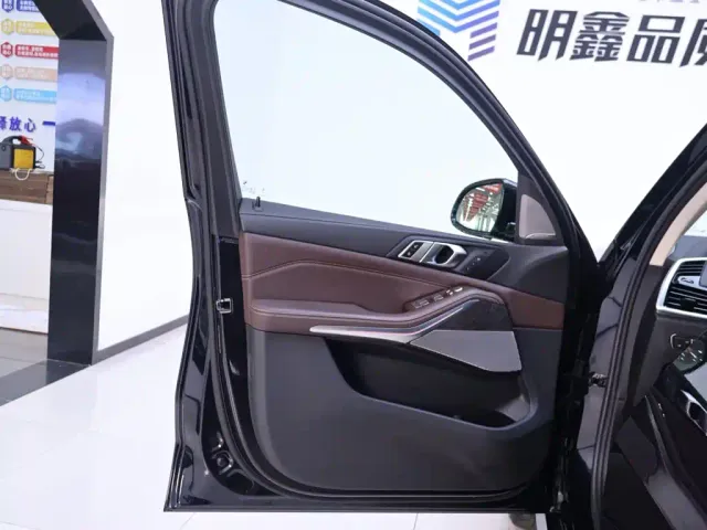BMW X5 — Фото автомобиля 18