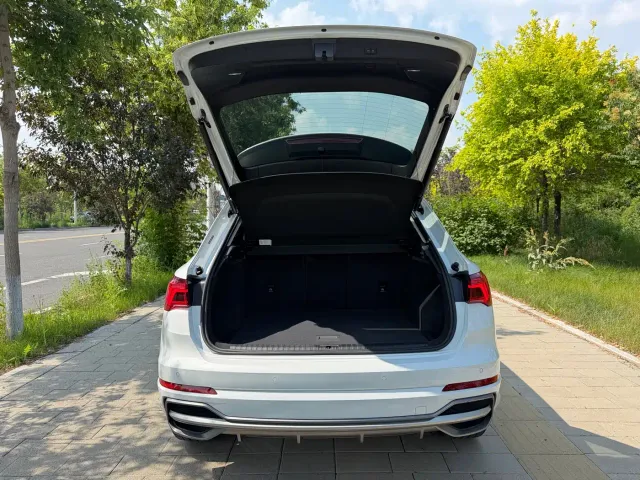 Audi Q3 — Фото автомобиля 17
