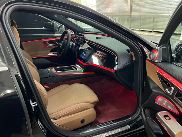 Mercedes-Benz E-Class — Фото автомобиля 12