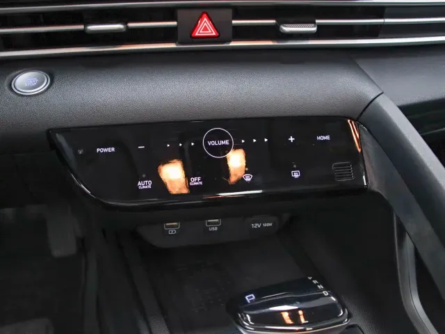 Hyundai Elantra — Фото автомобиля 10