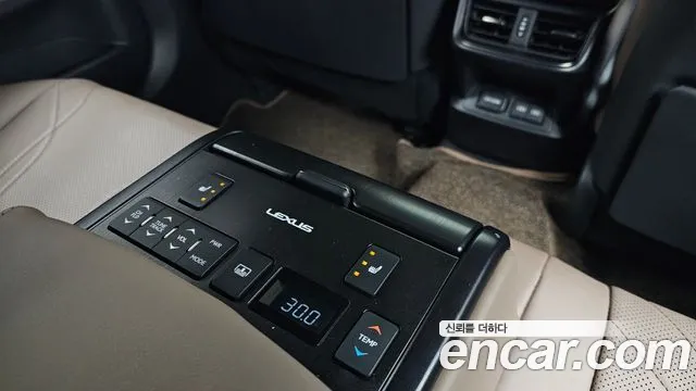 Lexus ES 7th Gen — Фото автомобиля 25