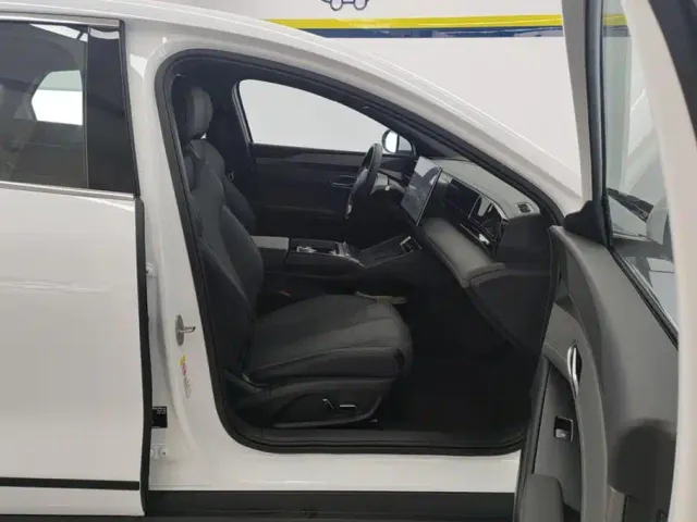 BYD Qin L — Фото автомобиля 8