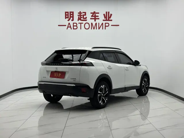 Peugeot 2008 — Фото автомобиля 8